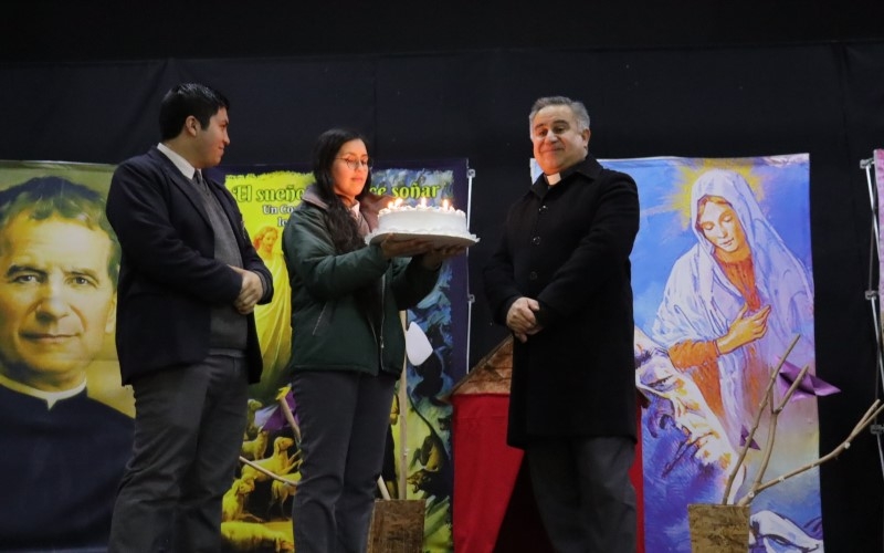 Celebración del Cumpleaños del Padre Director Jorge Barrera Luengo en Nuestro Colegio