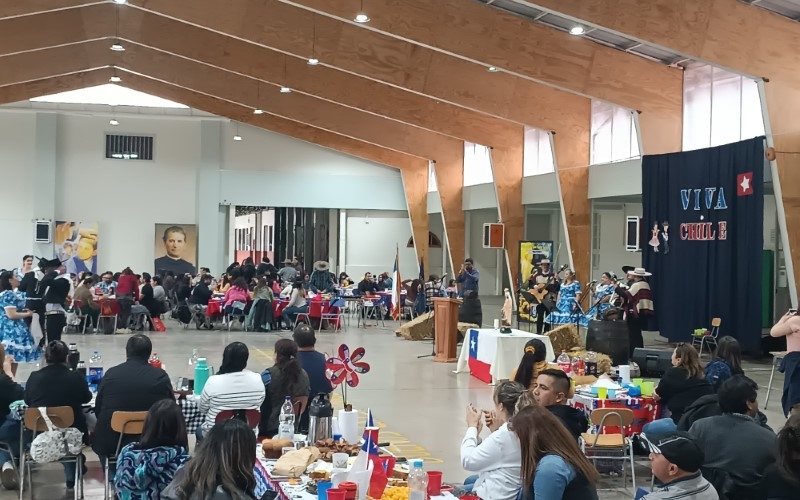 Viva Chile con un Corazón Salesiano” Reúne a la Comunidad en una Hermosa Peña Folclórica