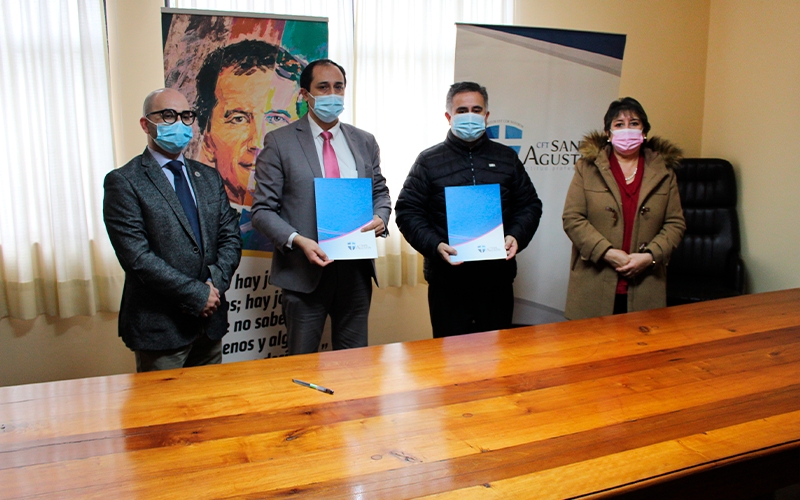 Firma Convenio de Articulación y Continuidad de Estudios para Estudiantes con CFT San Agustín de Linares