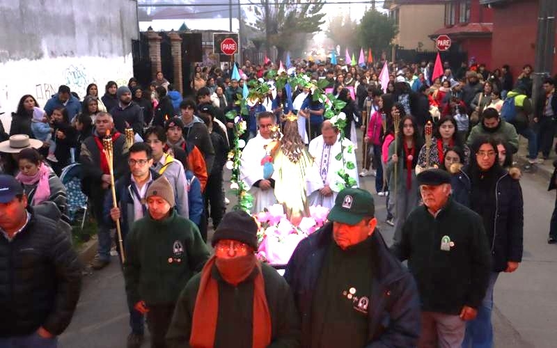 La Familia Salesiana de Linares camina junto a María Auxiliadora